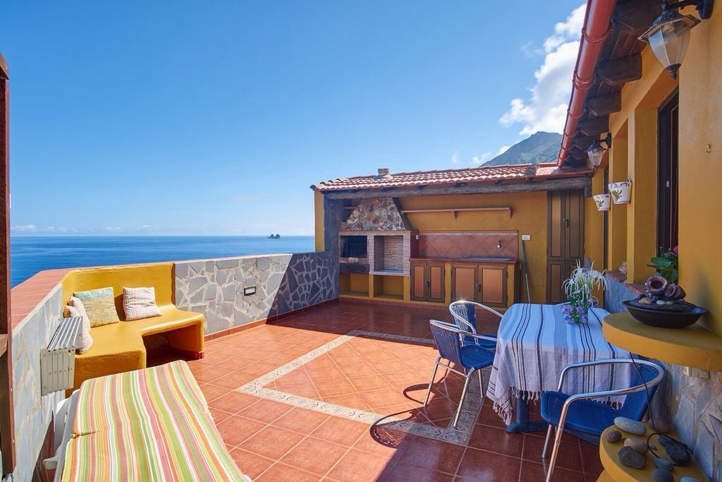 Casanaga Hotel Almaciga Szoba fotó